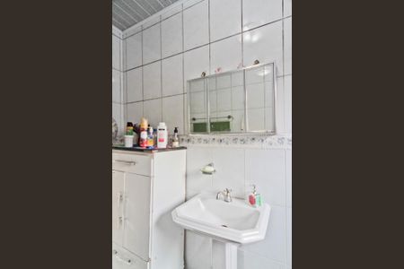 Casa à venda com 336m², 4 quartos e 3 vagasCasa 2 - banheiro da suíte