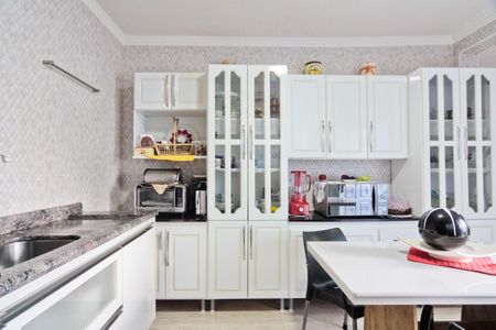 Casa à venda com 336m², 4 quartos e 3 vagasCozinha