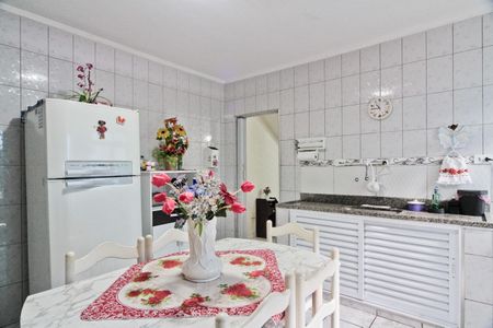 Casa à venda com 336m², 4 quartos e 3 vagasCasa 2 - cozinha