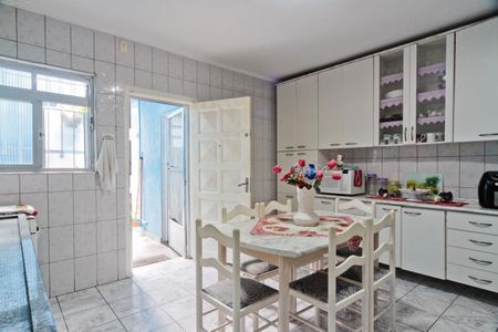 Casa à venda com 336m², 4 quartos e 3 vagasCasa 2 - cozinha