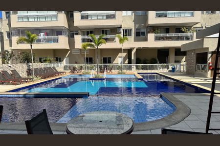 Apartamento à venda com 144m², 3 quartos e 2 vagas Apartamento à venda com 144m², 3 quartos e 2 vagasÁrea comum - Piscina
