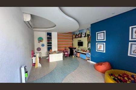 Apartamento à venda com 144m², 3 quartos e 2 vagas Apartamento à venda com 144m², 3 quartos e 2 vagasÁrea comum - Brinquedoteca