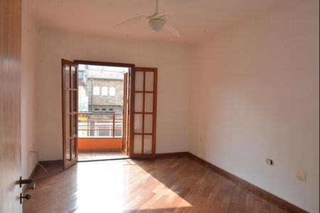 Casa à venda com 236m², 3 quartos e 6 vagasQuarto Suíte