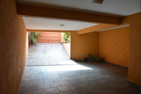 Casa à venda com 236m², 3 quartos e 6 vagasGaragem