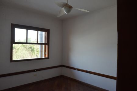 Casa à venda com 236m², 3 quartos e 6 vagasQuarto 2