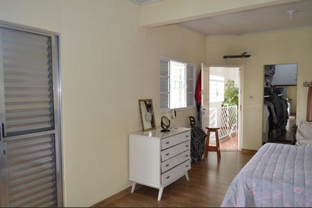 Casa à venda com 258m², 6 quartos e 5 vagasSuíte 3