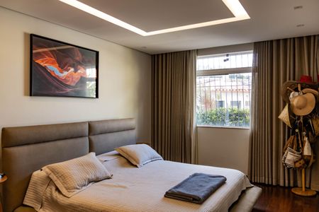 Casa à venda com 420m², 4 quartos e 3 vagasQuarto 1