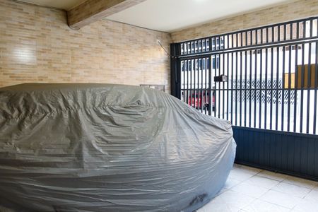 Casa à venda com 286m², 4 quartos e 2 vagas Casa à venda com 286m², 4 quartos e 2 vagasGaragem