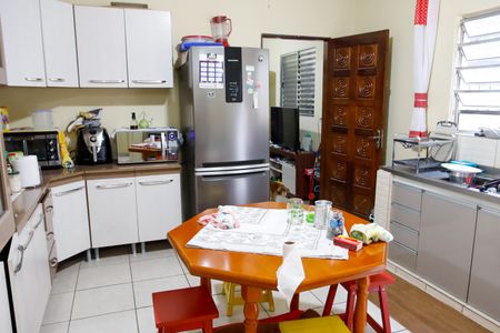 Casa à venda com 286m², 4 quartos e 2 vagas Casa à venda com 286m², 4 quartos e 2 vagasCozinha