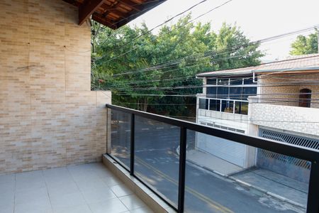 Casa à venda com 286m², 4 quartos e 2 vagas Casa à venda com 286m², 4 quartos e 2 vagasSacada