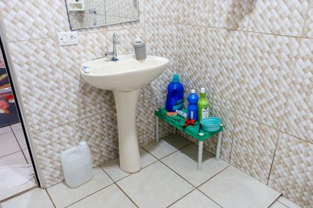 Casa à venda com 286m², 4 quartos e 2 vagas Casa à venda com 286m², 4 quartos e 2 vagasBanheiro 2