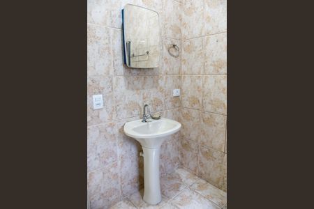 Casa à venda com 286m², 4 quartos e 2 vagas Casa à venda com 286m², 4 quartos e 2 vagasBanheiro