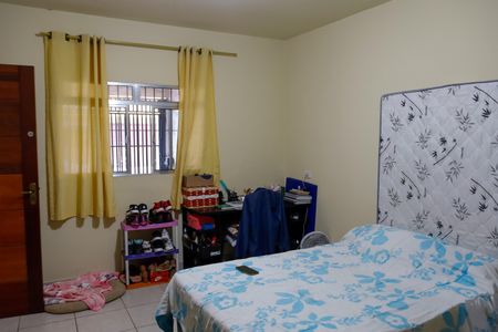 Casa à venda com 286m², 4 quartos e 2 vagas Casa à venda com 286m², 4 quartos e 2 vagasQuarto 3