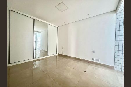 Apartamento à venda com 164m², 3 quartos e 3 vagasQuarto 3 - Suíte