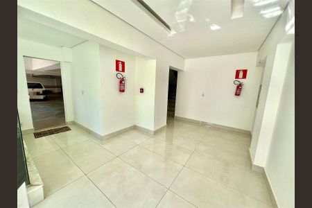 Apartamento à venda com 164m², 3 quartos e 3 vagasHall de entrada Prédio
