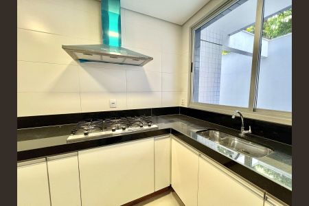 Apartamento à venda com 164m², 3 quartos e 3 vagasCozinha