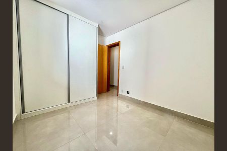 Apartamento à venda com 164m², 3 quartos e 3 vagasQuarto 2