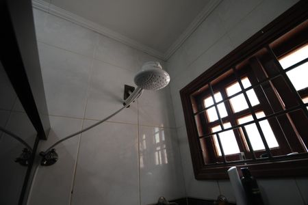 Casa à venda com 120m², 4 quartos e 2 vagasBanheiro 2