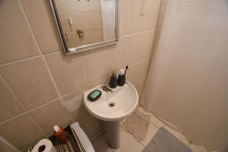 Casa à venda com 120m², 4 quartos e 2 vagasEdícula - Banheiro