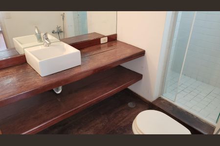 Apartamento à venda com 110m², 3 quartos e 1 vagaBanheiro da Suíte 1