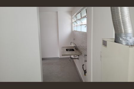 Apartamento à venda com 110m², 3 quartos e 1 vagaÁrea de serviço