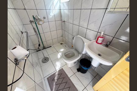 Casa à venda com 80m², 3 quartos e 5 vagasBanheiro