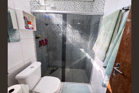 Casa à venda com 80m², 3 quartos e 5 vagasBanheiro