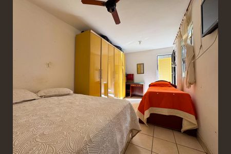 Casa à venda com 80m², 3 quartos e 5 vagasQuarto 2