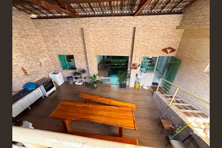 Casa à venda com 80m², 3 quartos e 5 vagasÁrea Externa