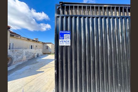 Casa à venda com 80m², 3 quartos e 5 vagasplaquinha instalada