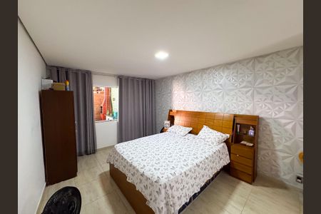 Casa à venda com 80m², 3 quartos e 5 vagasQuarto