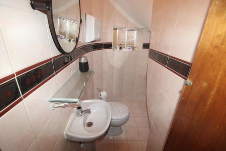 Casa à venda com 157m², 3 quartos e 2 vagasLavabo