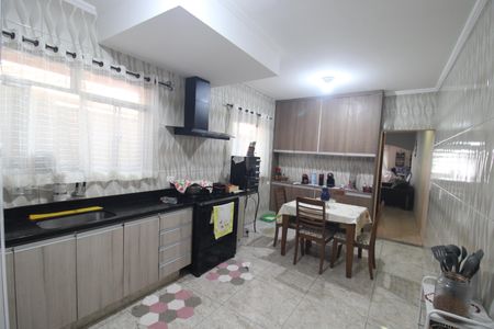 Casa à venda com 157m², 3 quartos e 2 vagasCozinha