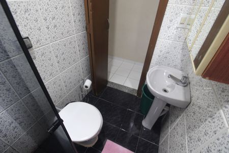 Casa à venda com 157m², 3 quartos e 2 vagasBanheiro 1