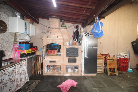 Casa à venda com 157m², 3 quartos e 2 vagasÁrea Comum