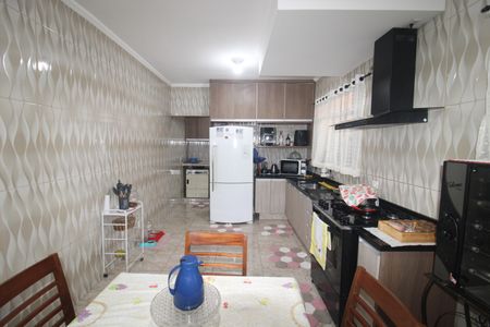 Casa à venda com 157m², 3 quartos e 2 vagasCozinha