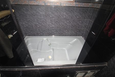 Casa à venda com 157m², 3 quartos e 2 vagasBanheiro 2