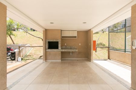 Apartamento à venda com 38m², 2 quartos e 1 vaga Apartamento à venda com 38m², 2 quartos e 1 vagaÁrea comum - Churrasqueira