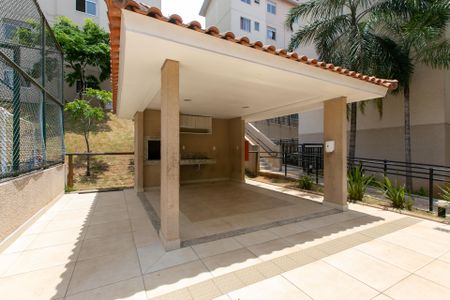 Apartamento à venda com 38m², 2 quartos e 1 vaga Apartamento à venda com 38m², 2 quartos e 1 vagaÁrea comum - Churrasqueira
