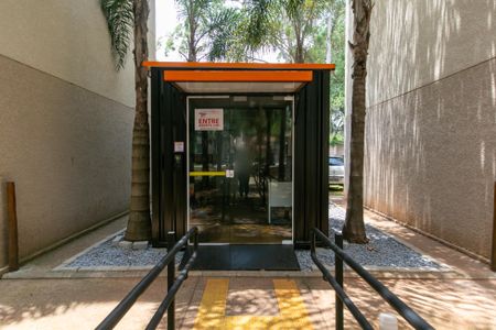 Apartamento à venda com 38m², 2 quartos e 1 vaga Apartamento à venda com 38m², 2 quartos e 1 vagaÁrea comum - Mini Mercado