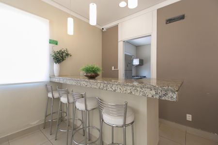 Apartamento à venda com 38m², 2 quartos e 1 vaga Apartamento à venda com 38m², 2 quartos e 1 vagaÁrea comum - Salão de Festas