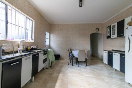 Casa à venda com 250m², 3 quartos e 2 vagasCozinha
