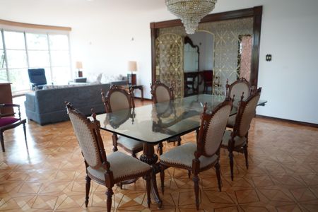 Apartamento à venda com 224m², 4 quartos e 1 vagaSala