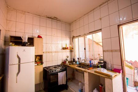 Casa à venda com 220m², 2 quartos e 2 vagas Casa à venda com 220m², 2 quartos e 2 vagasCopa/Cozinha