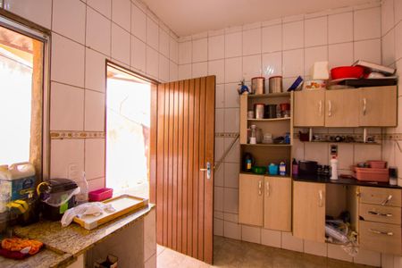 Casa à venda com 220m², 2 quartos e 2 vagas Casa à venda com 220m², 2 quartos e 2 vagasCopa/Cozinha