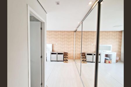 Apartamento à venda com 72m², 2 quartos e 1 vaga Apartamento à venda com 72m², 2 quartos e 1 vagaSuíte