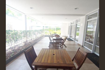 Apartamento à venda com 72m², 2 quartos e 1 vagaÁrea comum - Salão de festas