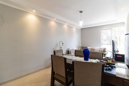 Apartamento à venda com 70m², 2 quartos e 1 vaga Apartamento à venda com 70m², 2 quartos e 1 vagaSala