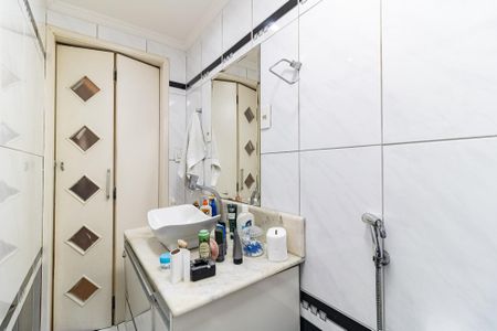 Apartamento à venda com 70m², 2 quartos e 1 vaga Apartamento à venda com 70m², 2 quartos e 1 vagaBanheiro