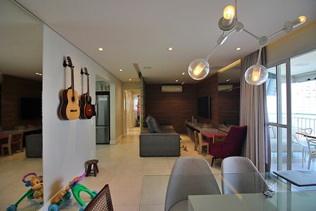 Apartamento à venda com 123m², 3 quartos e 2 vagasSala